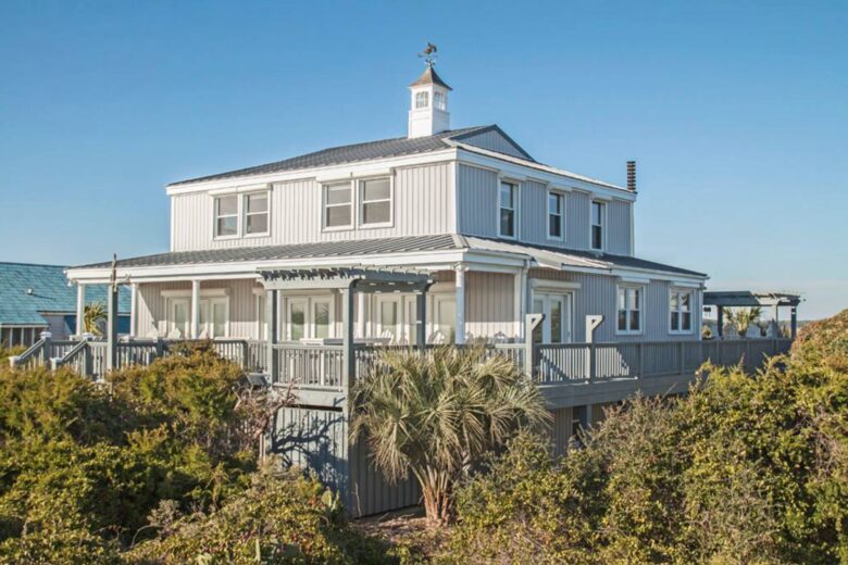 Fairwinds Oceanfront Escape - Caswell Beach, North Carolina