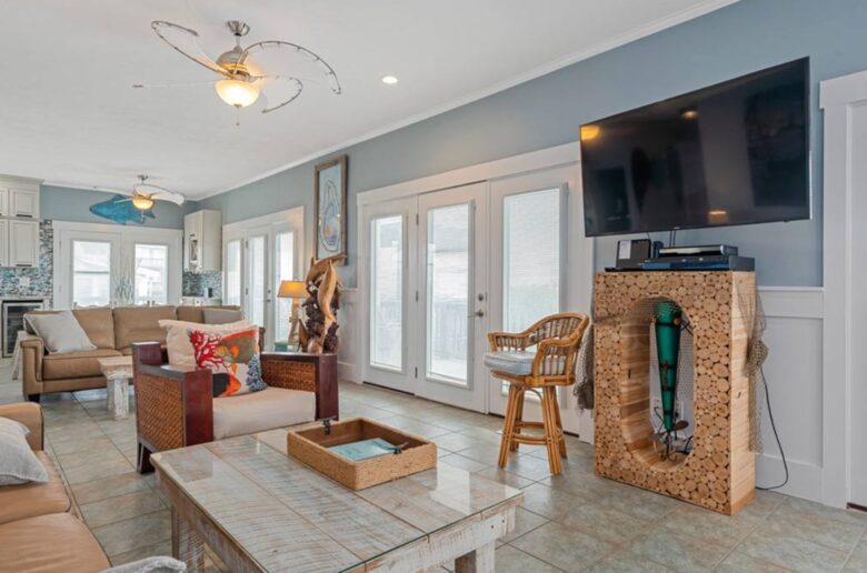 Fairwinds Oceanfront Escape - Caswell Beach, North Carolina