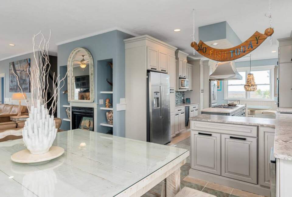 Fairwinds Oceanfront Escape - Caswell Beach, North Carolina