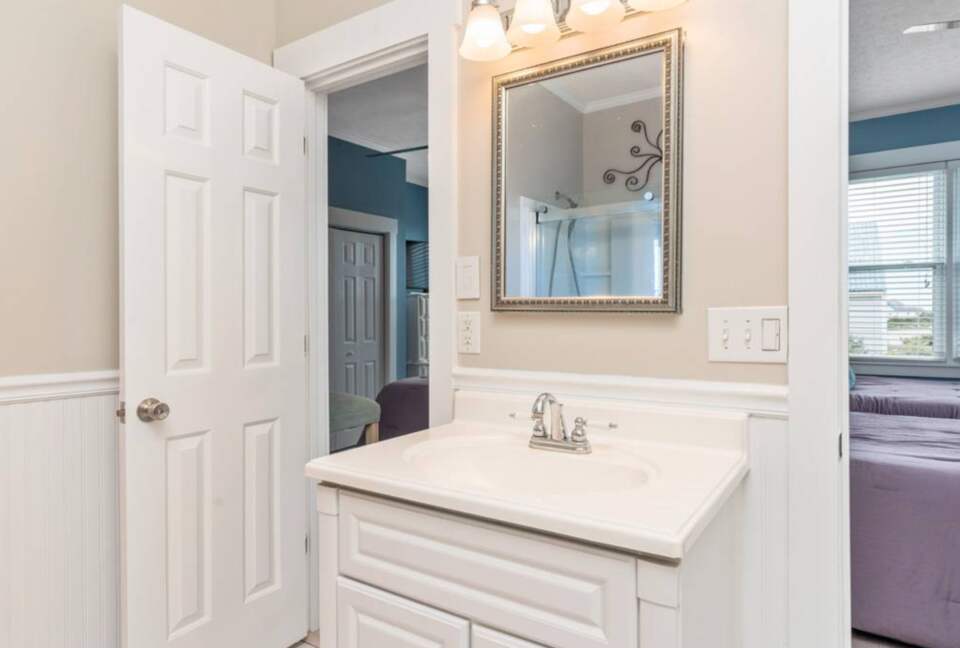 Fairwinds Oceanfront Escape - Caswell Beach, North Carolina