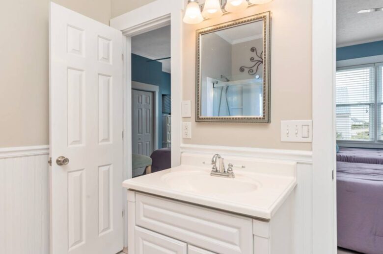 Fairwinds Oceanfront Escape - Caswell Beach, North Carolina