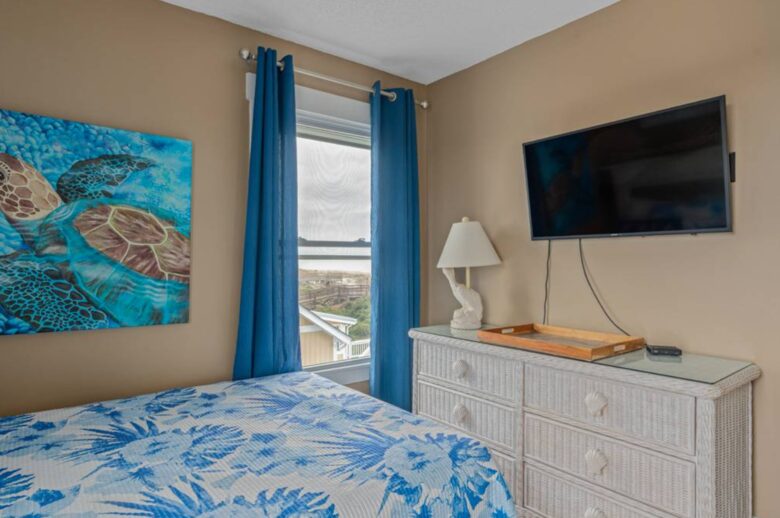Fairwinds Oceanfront Escape - Caswell Beach, North Carolina