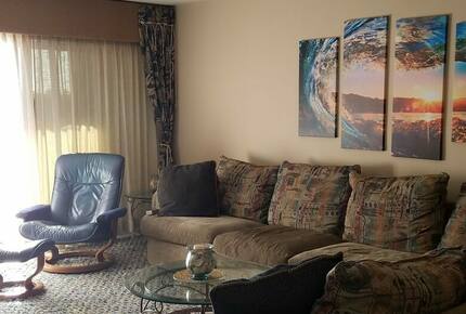 Solana Beach Oceanside Escape | Enjoy the Sunsets from Your Balcony! - Solana Beach, California