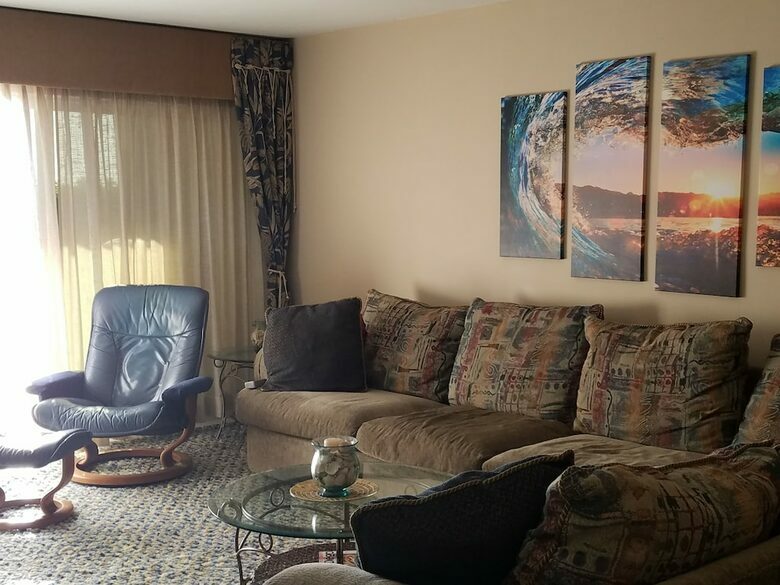 Solana Beach Oceanside Escape | Enjoy the Sunsets from Your Balcony! - Solana Beach, California