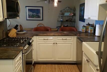 Solana Beach Oceanside Escape | Enjoy the Sunsets from Your Balcony! - Solana Beach, California