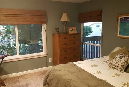 Solana Beach Oceanside Escape | Enjoy the Sunsets from Your Balcony! - Solana Beach, California