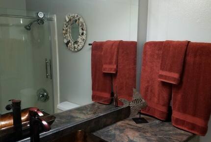 Solana Beach Oceanside Escape | Enjoy the Sunsets from Your Balcony! - Solana Beach, California