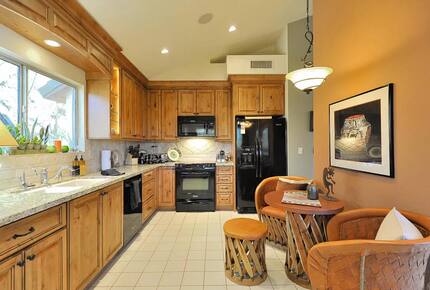 Bonita Buho - Tucson, Arizona