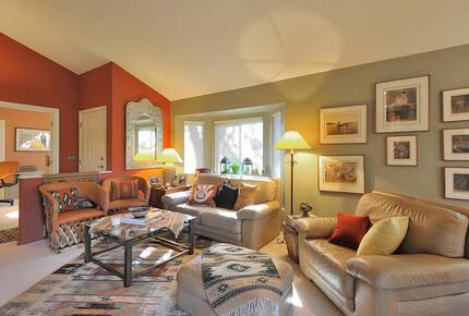 Bonita Buho - Tucson, Arizona