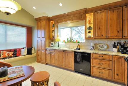 Bonita Buho - Tucson, Arizona