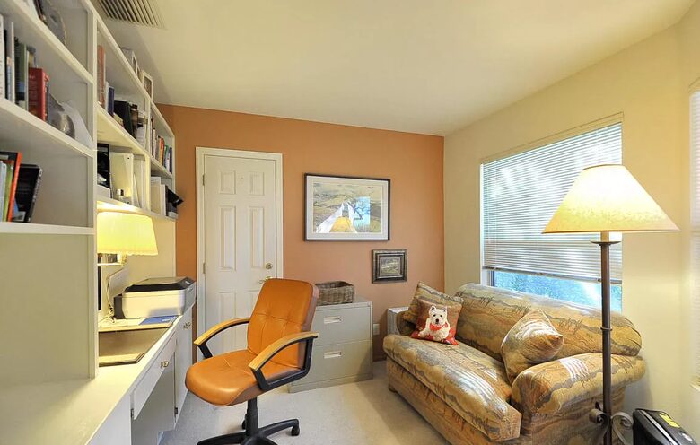 Bonita Buho - Tucson, Arizona