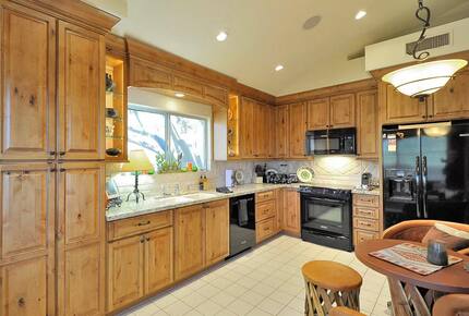 Bonita Buho - Tucson, Arizona