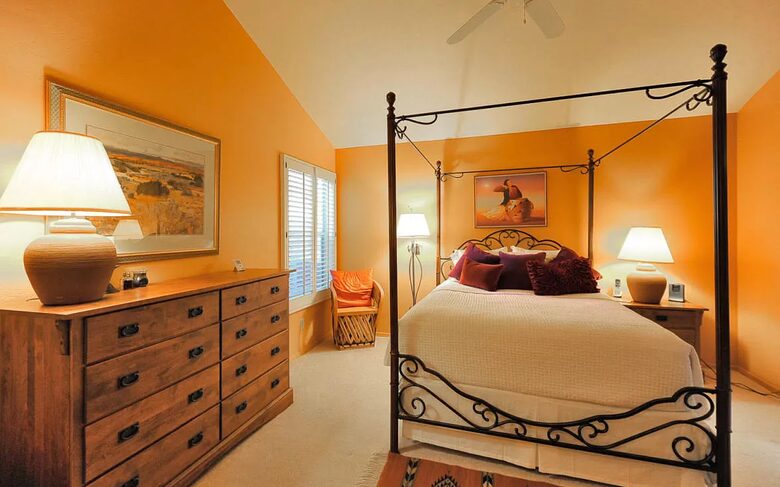 Bonita Buho - Tucson, Arizona