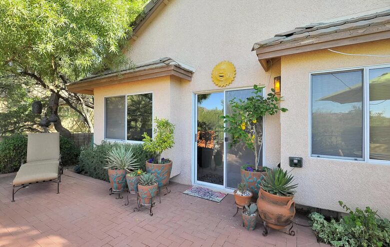 Bonita Buho - Tucson, Arizona