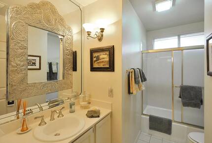 Bonita Buho - Tucson, Arizona