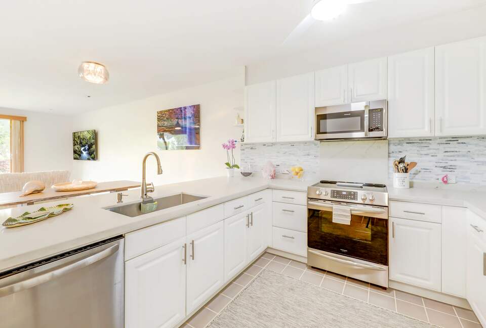 Modern Oasis By The Beach - Princeville, Hawaii