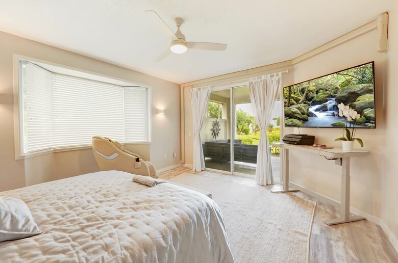 Modern Oasis By The Beach - Princeville, Hawaii