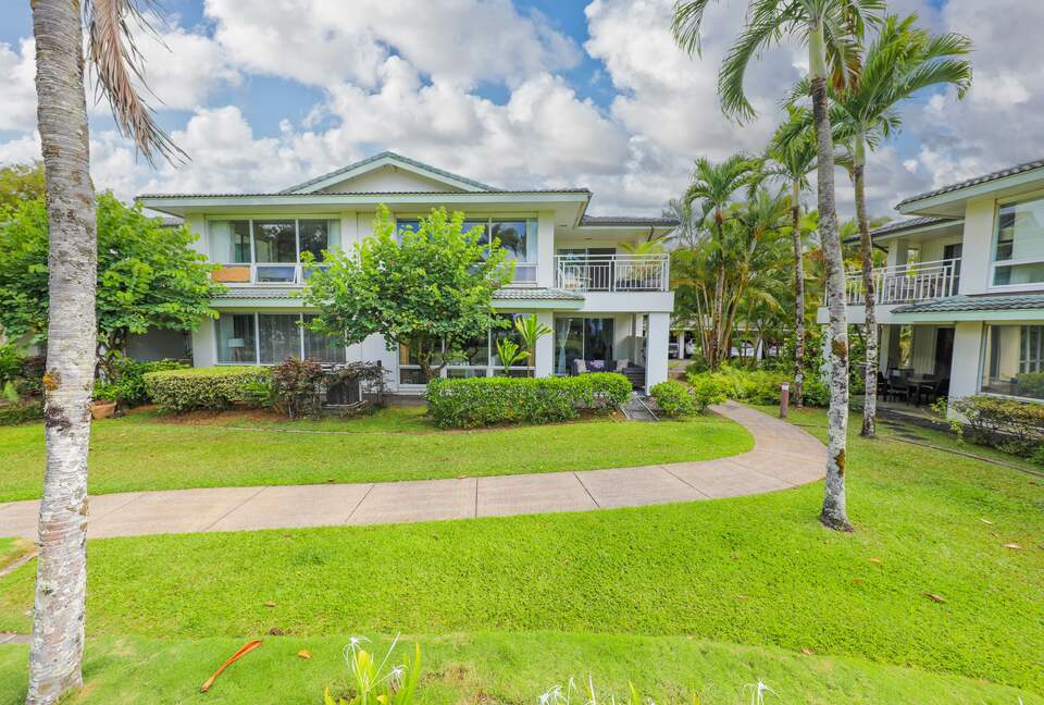 Modern Oasis By The Beach - Princeville, Hawaii