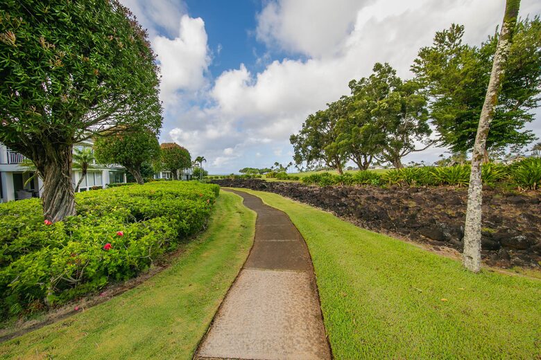 Modern Oasis By The Beach - Princeville, Hawaii