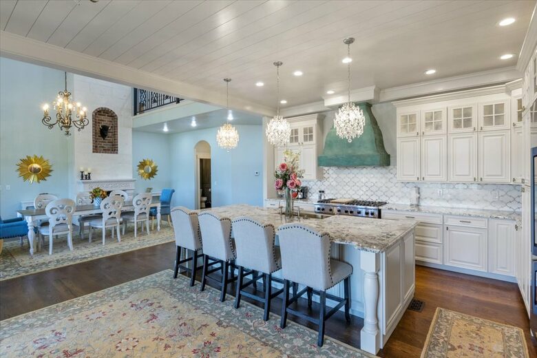 Chateau by the Bridge - Ridgedale, Missouri