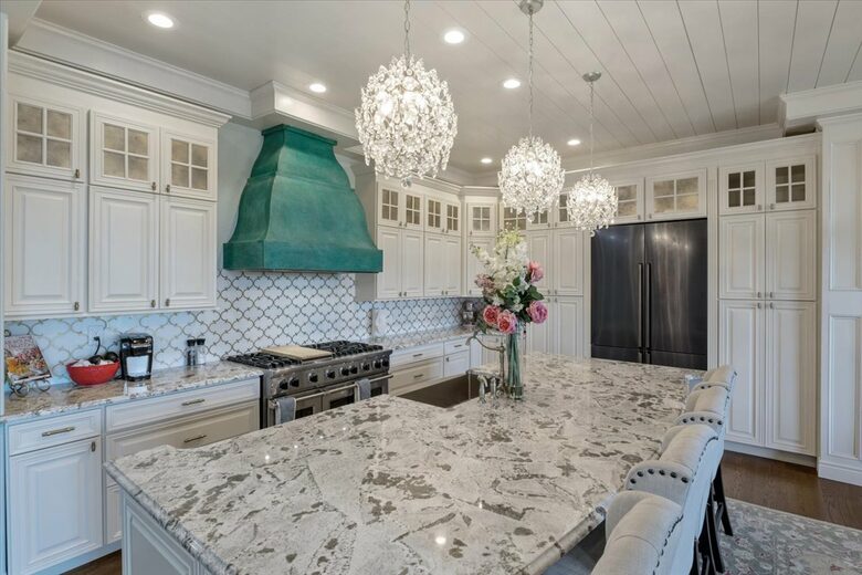 Chateau by the Bridge - Ridgedale, Missouri