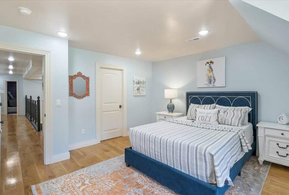 Chateau by the Bridge - Ridgedale, Missouri