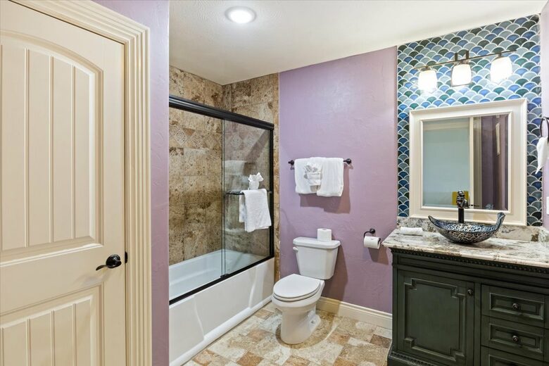 Chateau by the Bridge - Ridgedale, Missouri