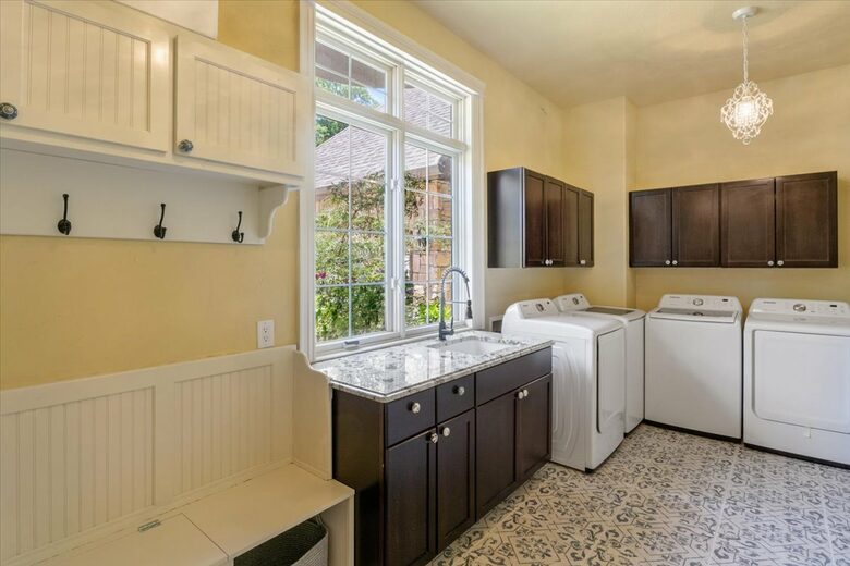 Chateau by the Bridge - Ridgedale, Missouri