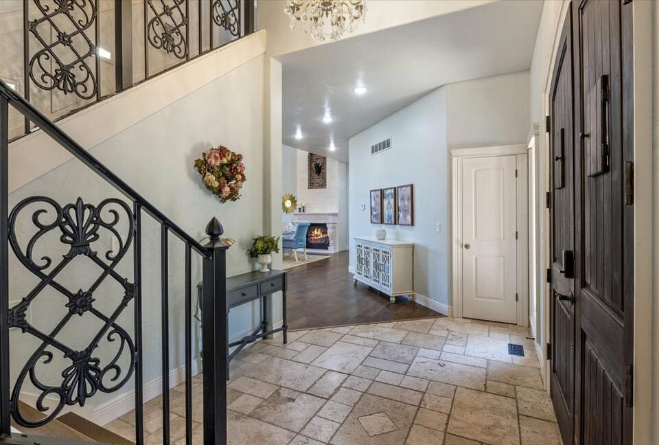 Chateau by the Bridge - Ridgedale, Missouri