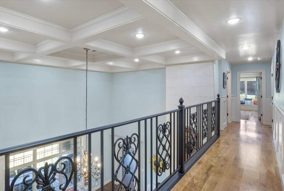 Chateau by the Bridge - Ridgedale, Missouri