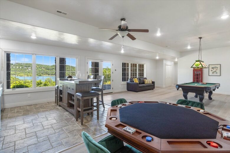 Chateau by the Bridge - Ridgedale, Missouri