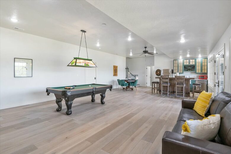 Chateau by the Bridge - Ridgedale, Missouri