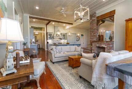 Logtown Estate - Monroe, Louisiana