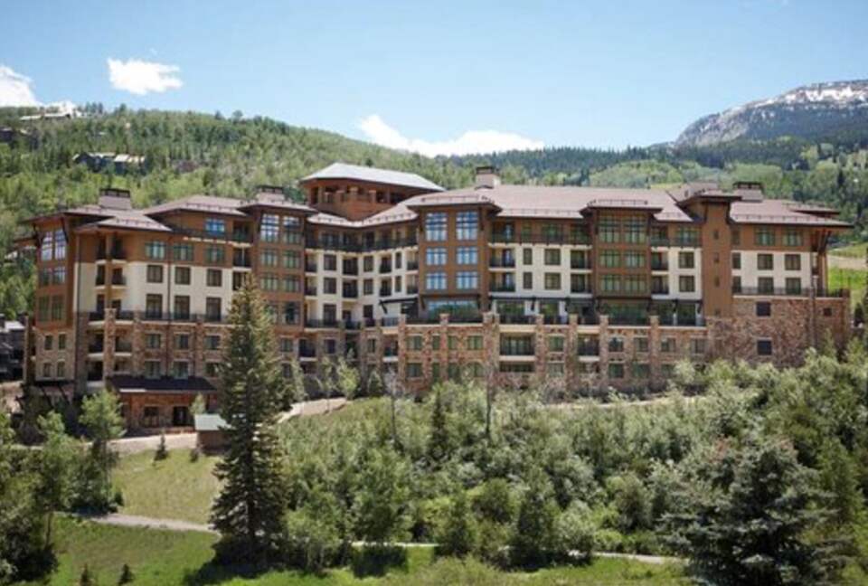 Viceroy Hotel Ski-In/Ski-Out Sanctuary - Snowmass Village, Colorado