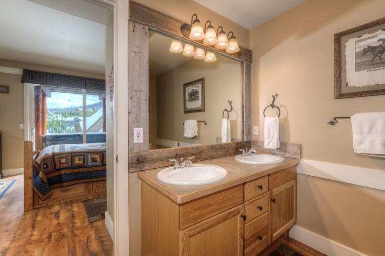 Saddle Ridge Gambler Chalet Ski-In/Ski-Out - Big Sky, Montana