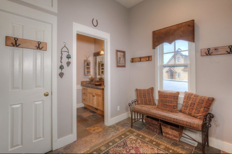 Saddle Ridge Gambler Chalet Ski-In/Ski-Out - Big Sky, Montana