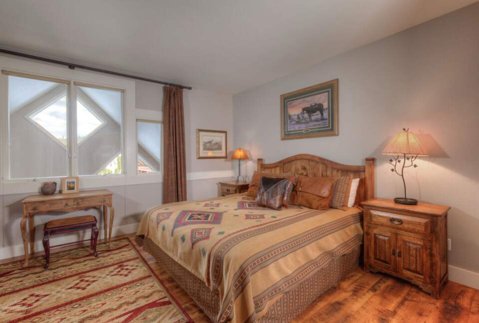 Saddle Ridge Gambler Chalet Ski-In/Ski-Out - Big Sky, Montana