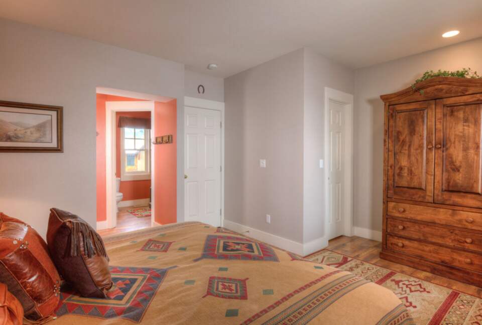 Saddle Ridge Gambler Chalet Ski-In/Ski-Out - Big Sky, Montana