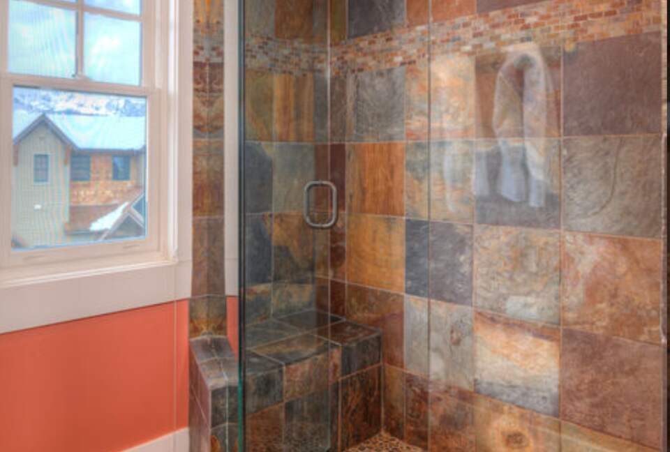 Saddle Ridge Gambler Chalet Ski-In/Ski-Out - Big Sky, Montana