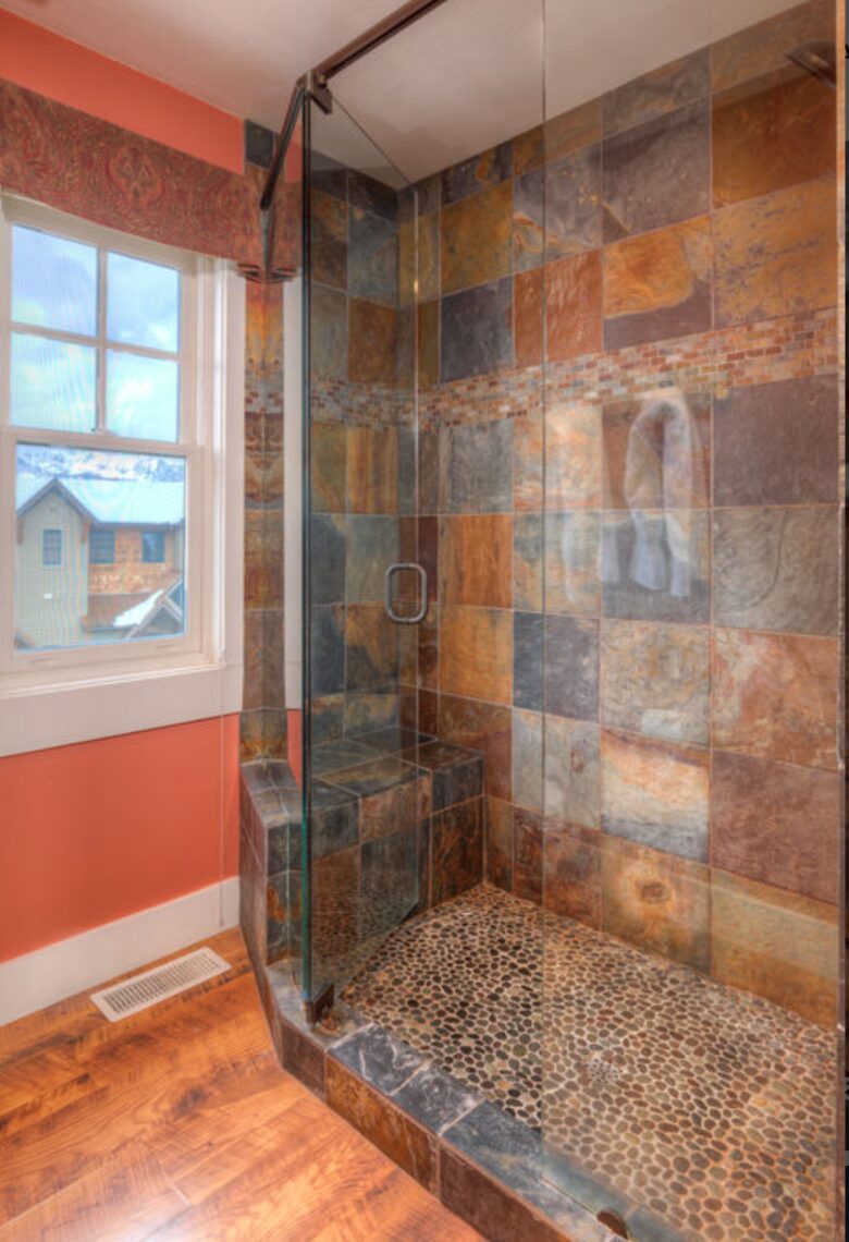 Saddle Ridge Gambler Chalet Ski-In/Ski-Out - Big Sky, Montana