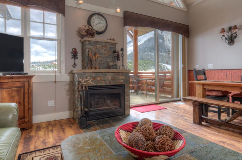 Saddle Ridge Gambler Chalet Ski-In/Ski-Out - Big Sky, Montana