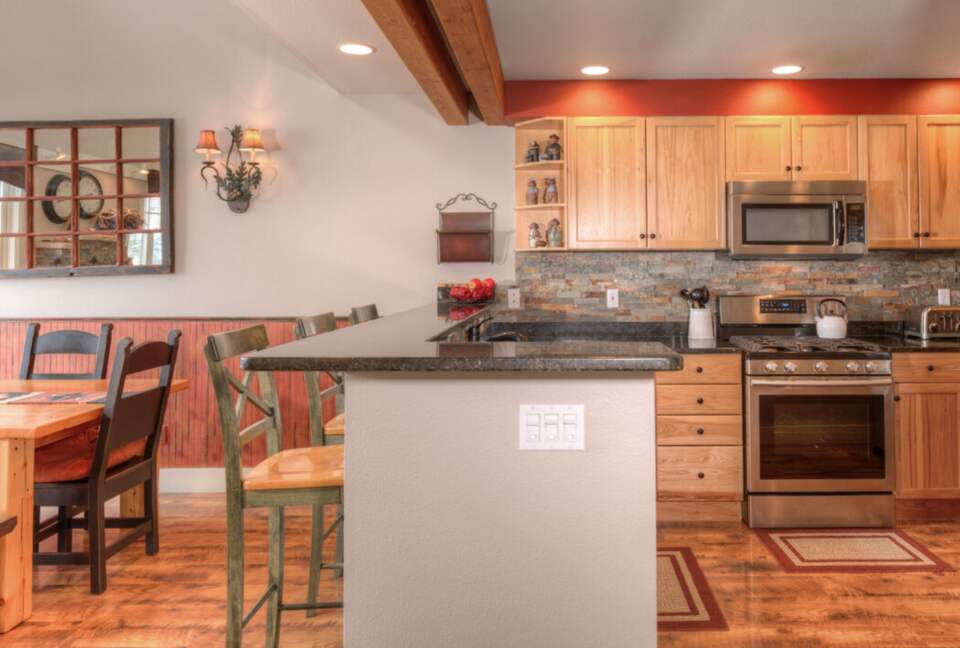 Saddle Ridge Gambler Chalet Ski-In/Ski-Out - Big Sky, Montana