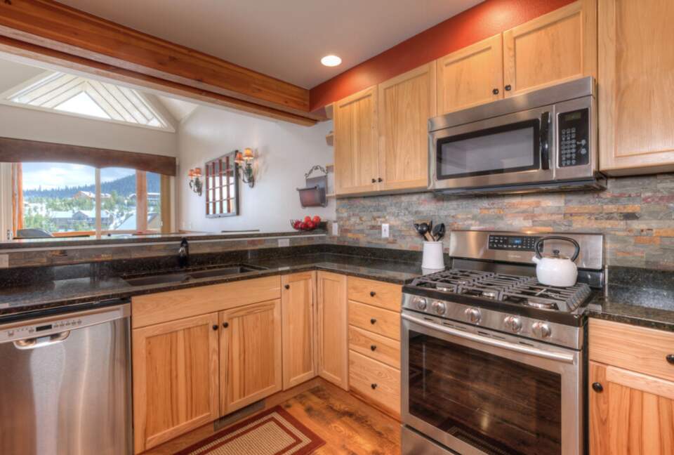 Saddle Ridge Gambler Chalet Ski-In/Ski-Out - Big Sky, Montana