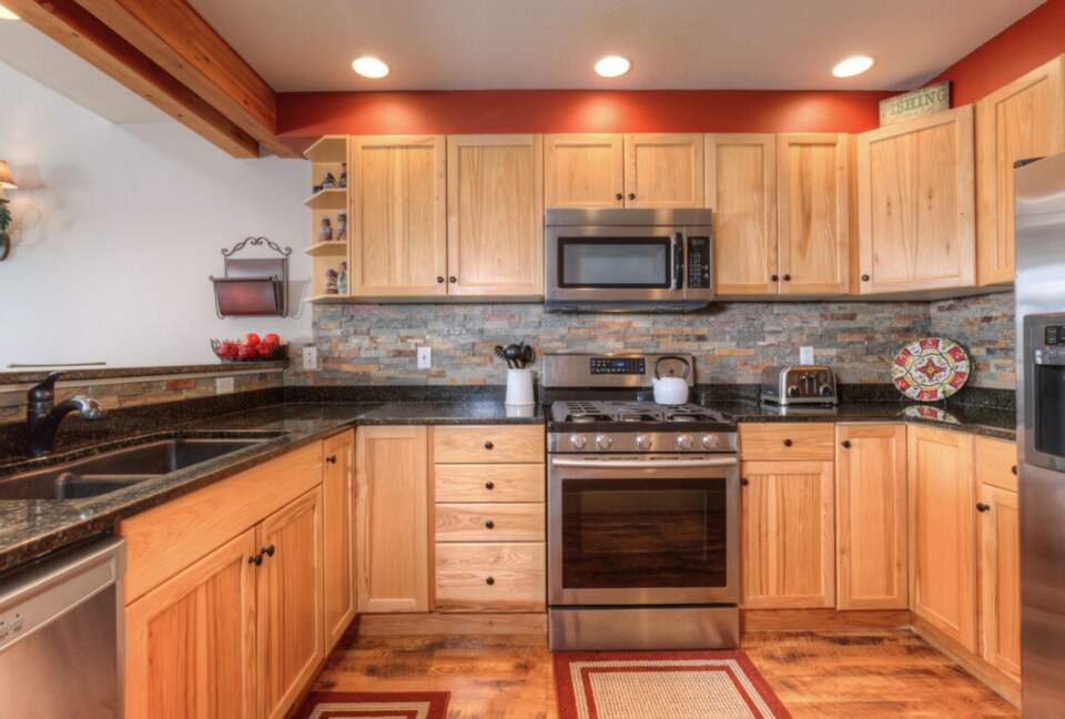 Saddle Ridge Gambler Chalet Ski-In/Ski-Out - Big Sky, Montana