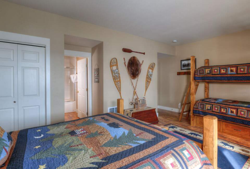 Saddle Ridge Gambler Chalet Ski-In/Ski-Out - Big Sky, Montana