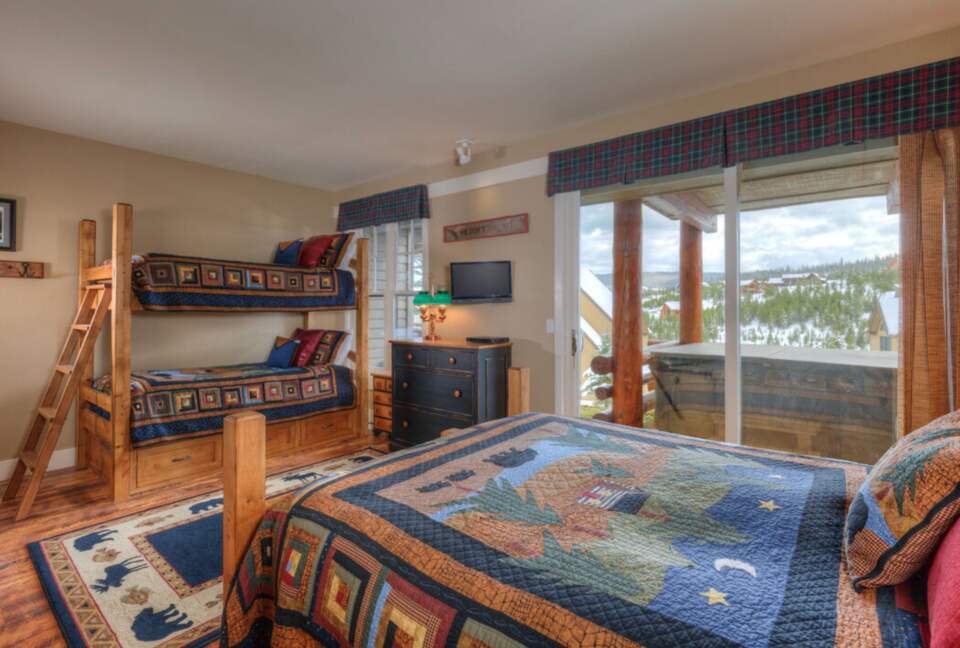 Saddle Ridge Gambler Chalet Ski-In/Ski-Out - Big Sky, Montana