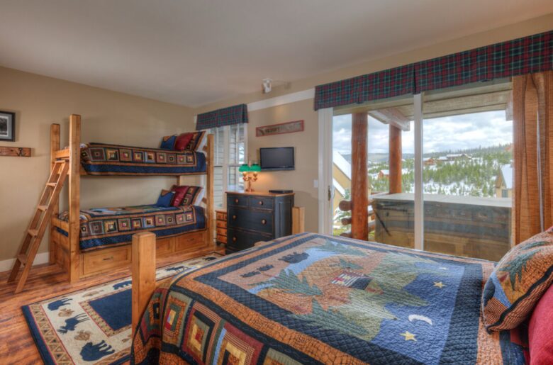 Saddle Ridge Gambler Chalet Ski-In/Ski-Out - Big Sky, Montana