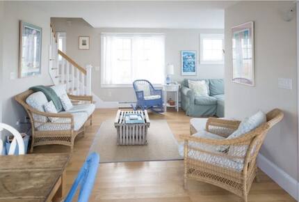 Higgins Beach Cottage with Carriage House - Scarborough, Maine