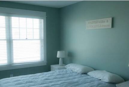 Higgins Beach Cottage with Carriage House - Scarborough, Maine