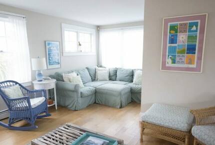 Charming Cottage at Higgins Beach - Scarborough, Maine